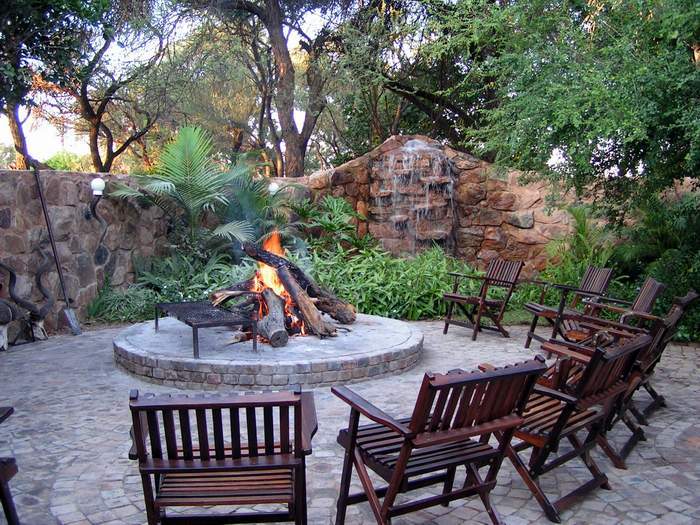 Click On Image To Return To Our Lodging Area.